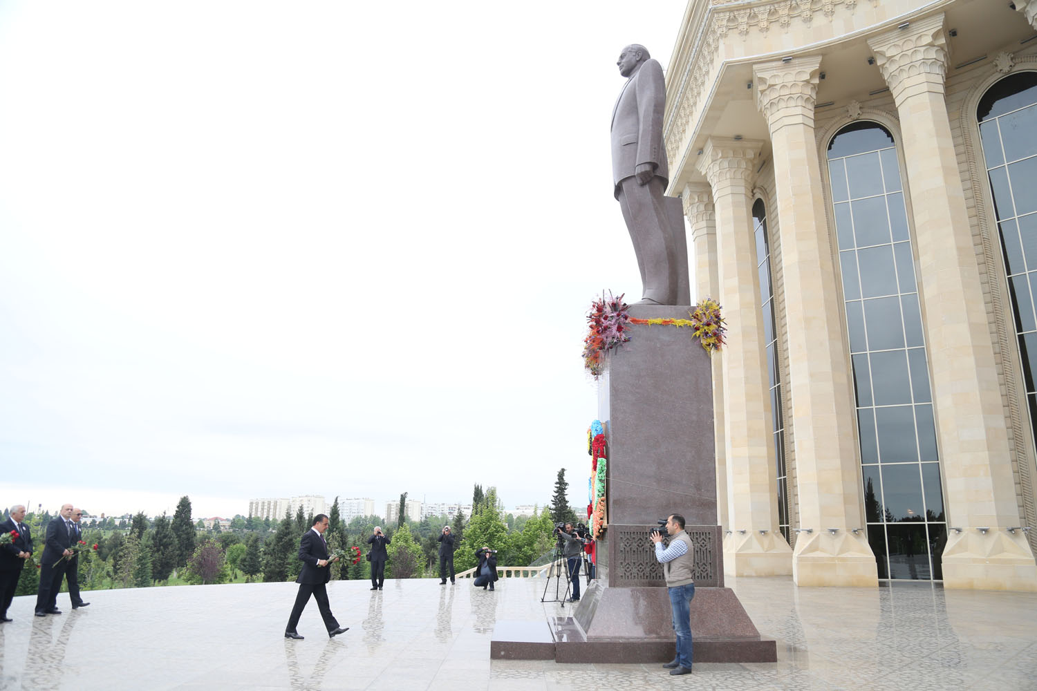 Ulu öndərin doğum günü Gəncədə ümumşəhər bayramı olaraq qeyd edilib