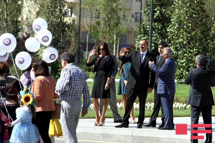 Azərbaycan prezidenti ailəsi ilə Gül bayramında iştirak edib