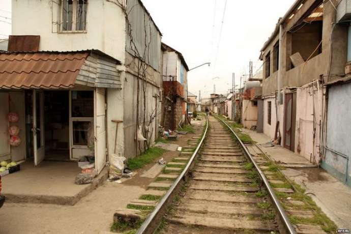 Bakıda qanunsuz tikimiş evlərlə bağlı – AÇIQLAMA
