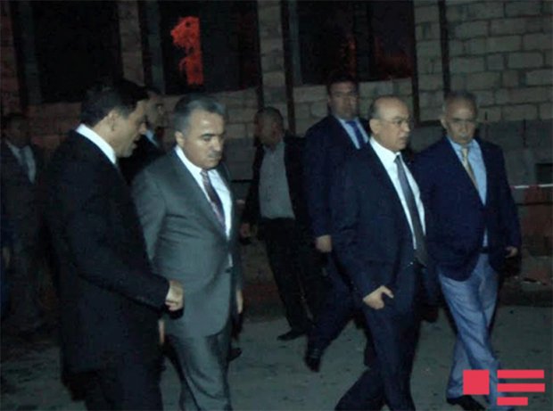 Kəmaləddin Heydərov yanan binaya baxış keçirdi - FOTO - VİDEO