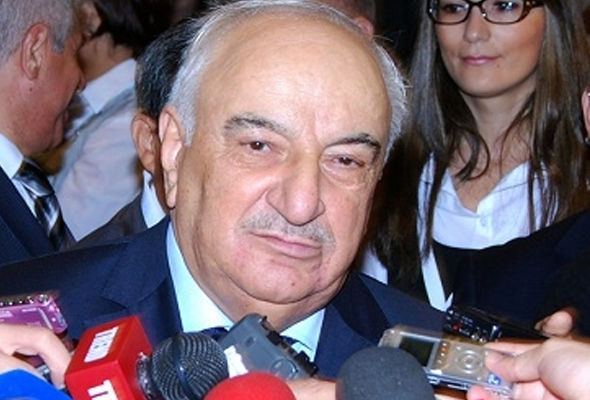 Abid Şərifov: Yanmış binanın bərpası 5 aya başa çatacaq
