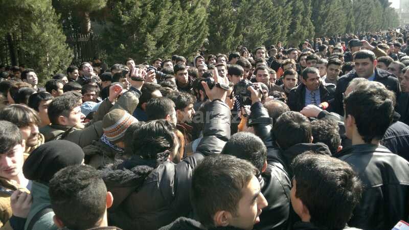 Bakıda tələbələr etiraz aksiyası keçirdi