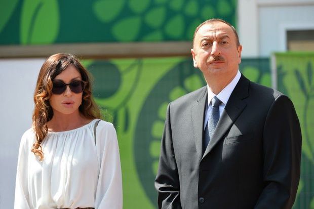 İlham Əliyev və birinci xanım “Baku Cristall Hall”da
