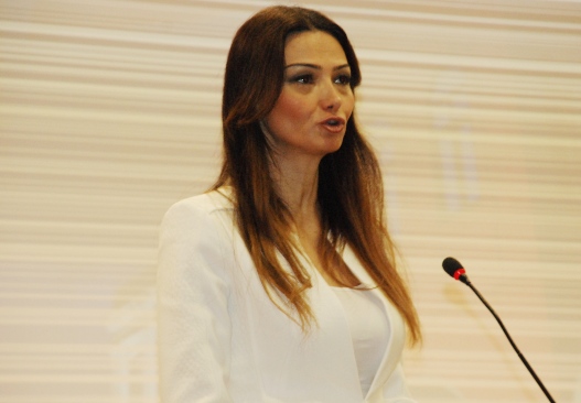 Qənirə Paşayeva öldürülən bələdiyyə sədrindən yazdı