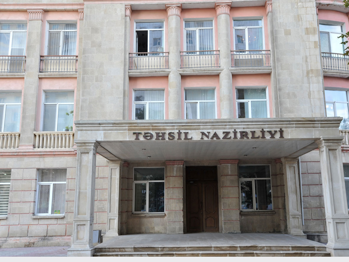 Təhsil Nazirliyindən xaricdə təhsillə bağlı mühüm yenilik