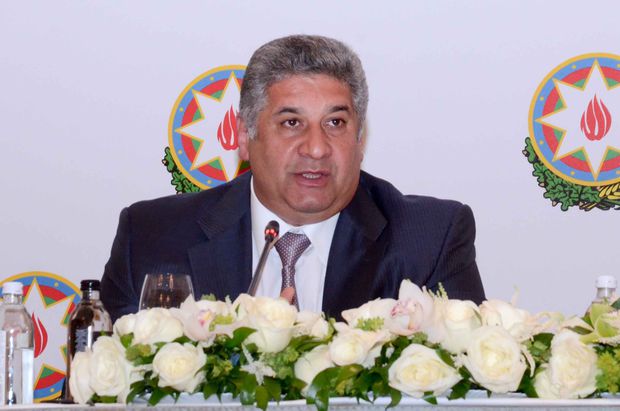 Nazir: "Onların başı çatmır"