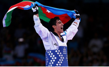 Qızıl medalın sahibi özünə yeni avtomobil aldı  - FOTO