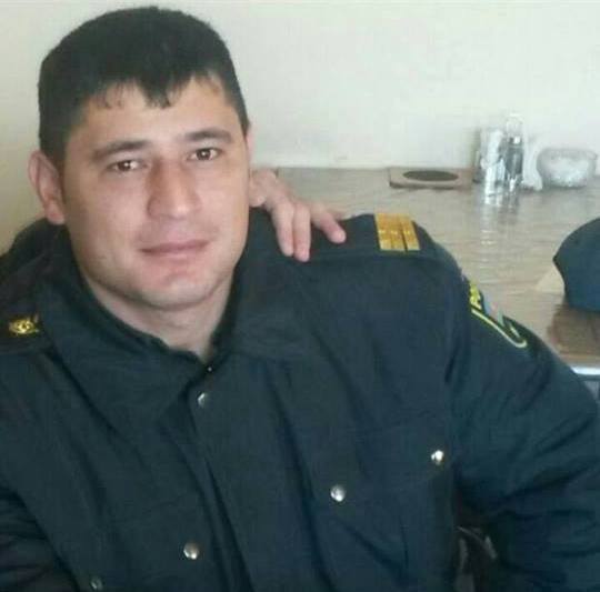 İki nəfəri xilas edərək dənizdə batan polisin dəfnindən - VİDEO