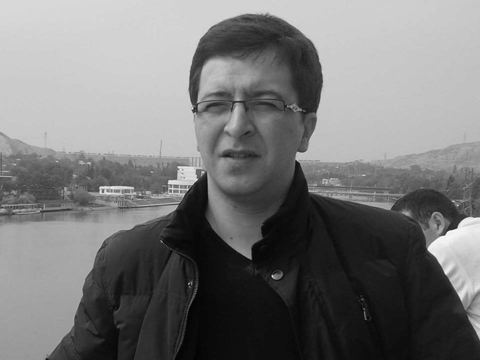 Onun anası süpürgəçi, atası isə fəhlə idi...