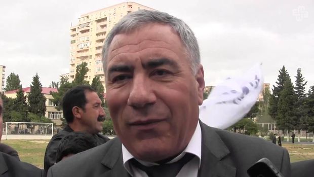 "Biz məgər adam deyilik... "- Hafiz Hacıyev şortik geyinməyindən danışdı - FOTO