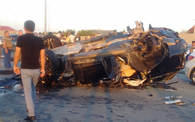 Bakıda dəhşətli qəza: - Sürücü diri-diri yandı – FOTO + VİDEO