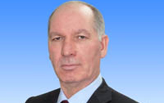 Deputatın qumarda uduzan qohumuna 8 il cəza