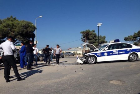 Bakıda polis əməkdaşı idarə etdiyi maşınla yol polisini vurub