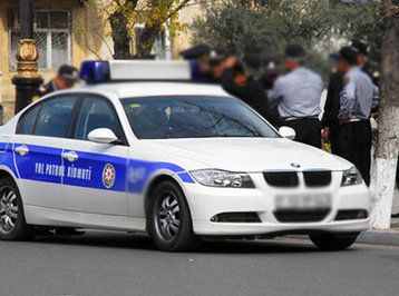 "Avtoşluq" edən polis YPX əməkdaşını ölümcül yaraladı - Bakıda