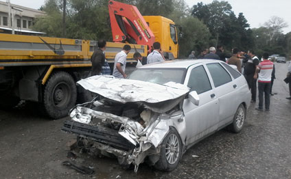 Xaçmazda qəza: 3 nəfər yaralandı