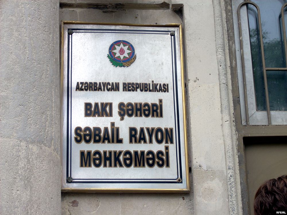 Səbail Rayon Məhkəməsində Cavid Hüseynovun vəsatətinə baxılır