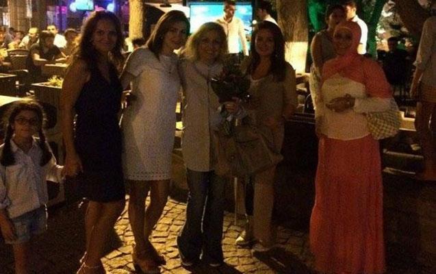 Sevil Əliyeva övladları ilə birlikdə Bakıya gəlib