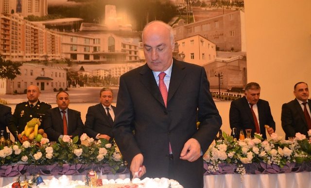 Sumqayıtın yeni başçısından ‘dəqiqə bir, qol bir’:  pul yığımı başlayır