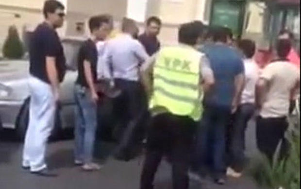 Bakıda polis sürücünü belə döydü –VİDEO 