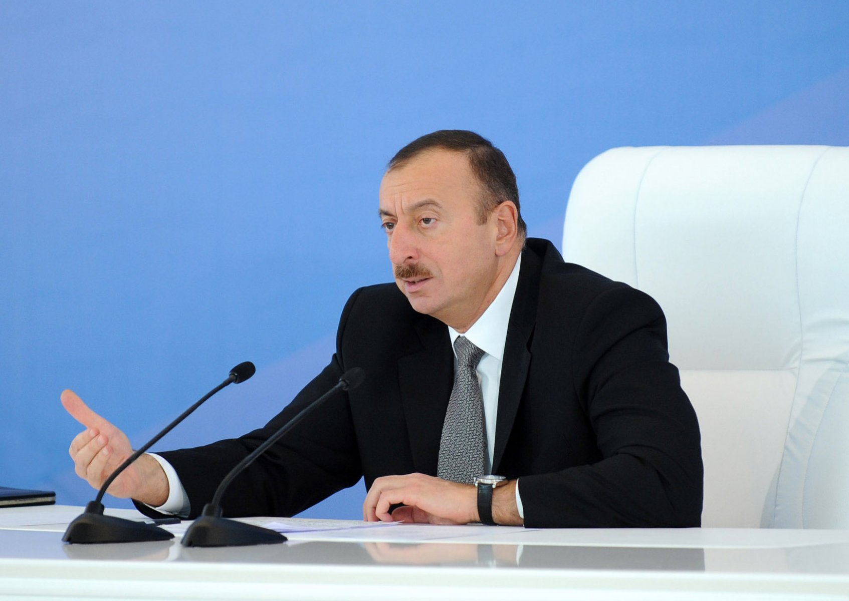 Prezident İlham Əliyev: “Azərbaycanın maliyyə vəziyyəti sabitdir, kifayət qədər valyuta ehtiyatımız var”