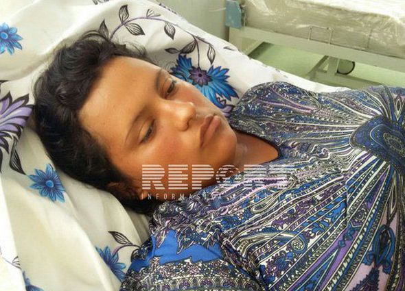 Bərdədə müəllimə gənc qadını borca görə döydü –FOTO