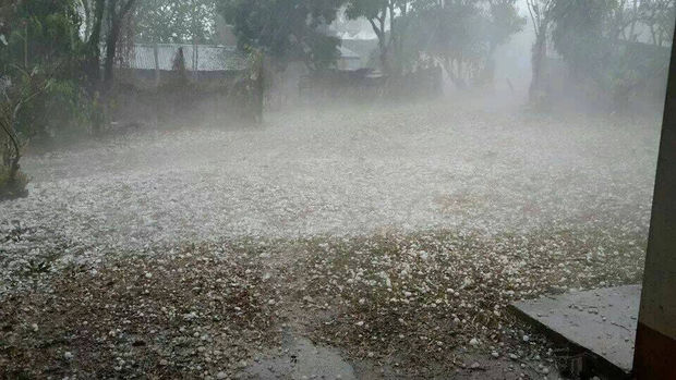 Azərbaycana güclü dolu yağıb