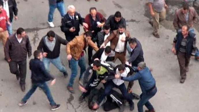 Ermənilərlə azərbaycanlılar arasında kütləvi dava: - Ölən var 