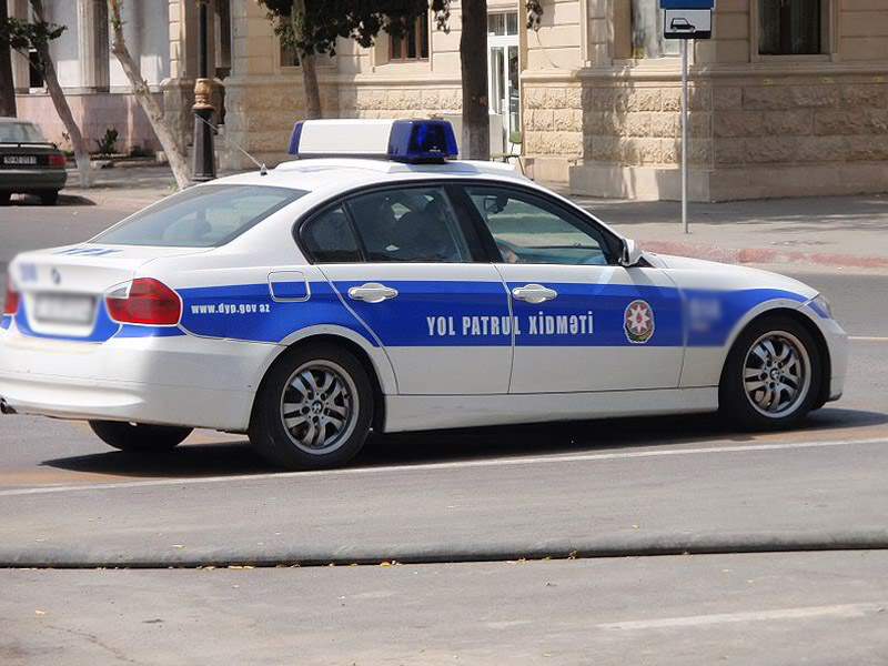 "Papanın gül balalarını" məktəbə gətirən avtomobillərin özbaşınalığı cəzasız qalmır