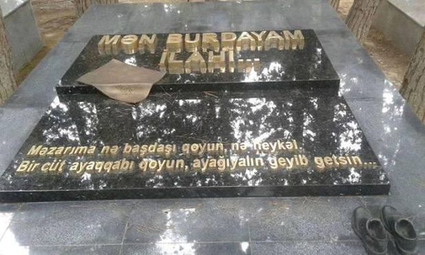 Vaqif Səmədoğlunun qeyri-adi məzarı - FOTO