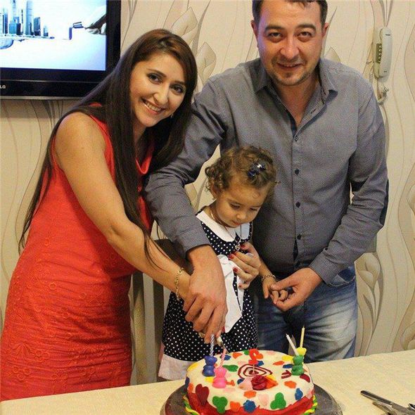 Yanan binanın 3 yaşlı Fərəhsiz mənzili -  FOTO
