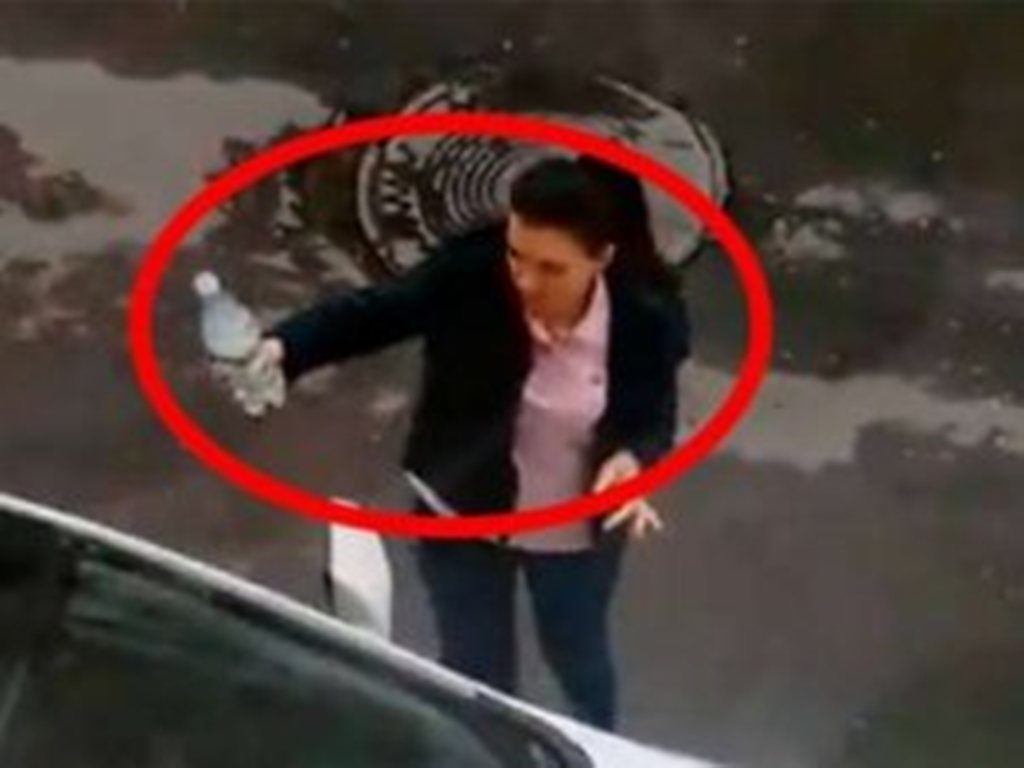 Bakıda bu qadın sürücü internet ulduzuna çevrildi - VİDEO