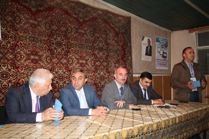 Deputatlığa namizəd Çingiz Bayramov Yasamalda seçicilərlə görüşüb - FOTO