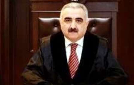 Bakıda hakimin maşını yandırıldı