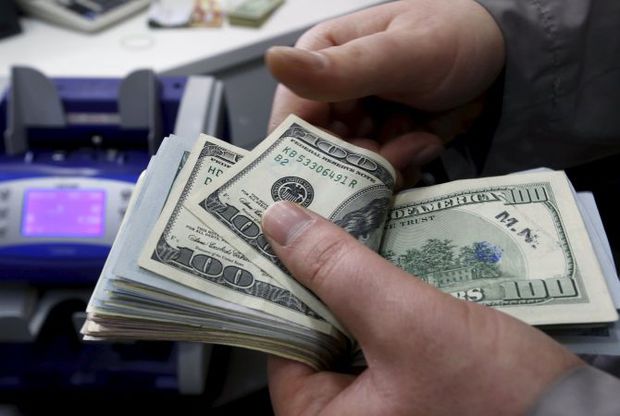 Bakıda zavoddan 50 min manat pul oğurlandı