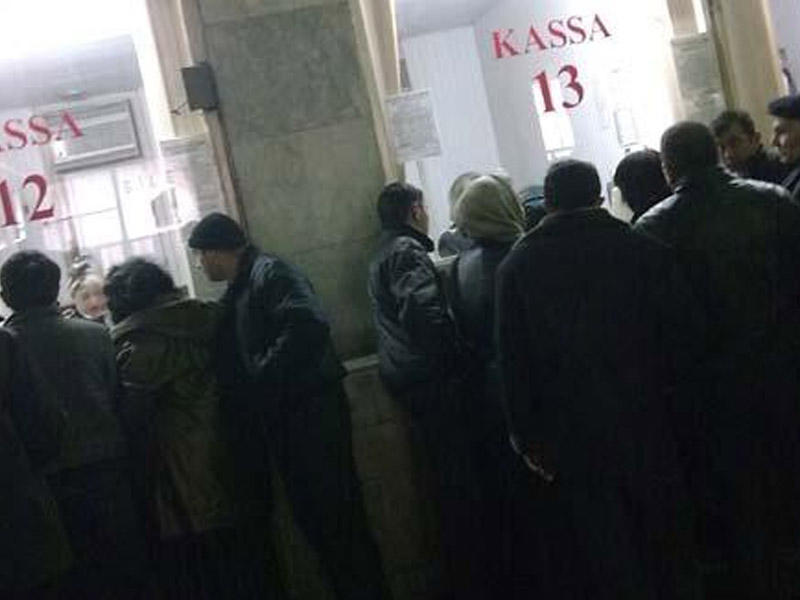Cavid Qurbanov indi də dəmiryolunu iflic edir: Vağzalda bilet satılmır