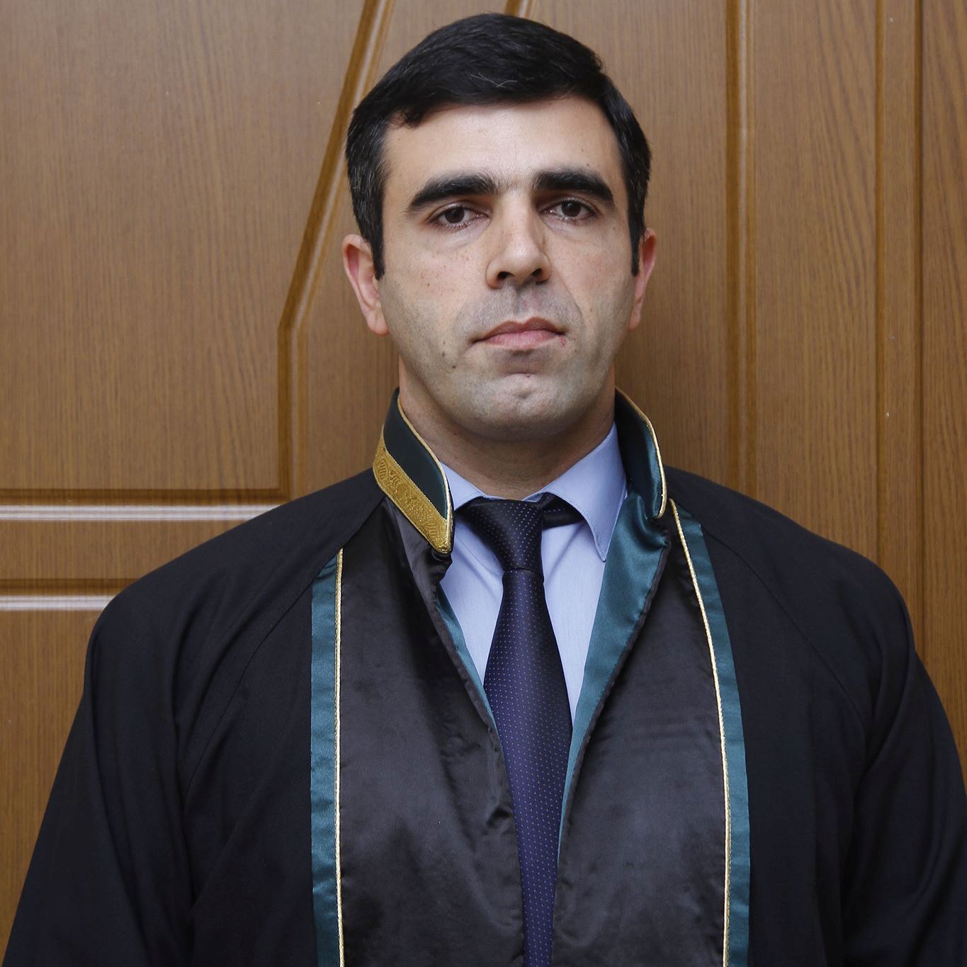 Azərbaycanda hüququ tapdanan işçilər nə etməlidirlər?  HÜQUQİ MƏSLƏHƏT