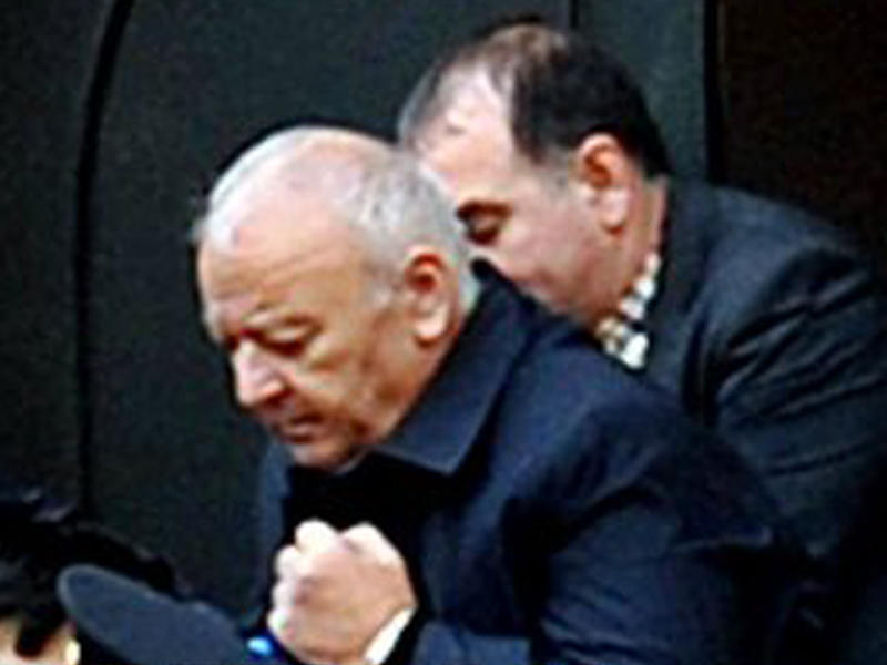 "Çovdarov tapançanı başıma dirəyib bir milyon istədi"