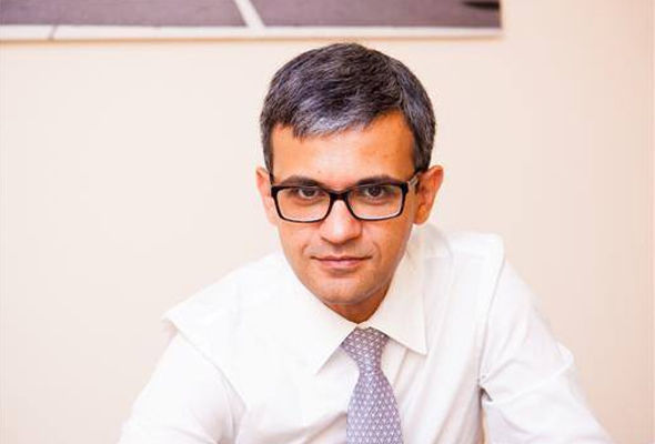 Ramiz Həsənov institut direktorunu özünə köməkçi təyin etdi