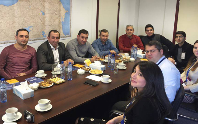 Azərbaycanlı jurnalistlər NATO-nun mənzil qərargahında - FOTOLAR