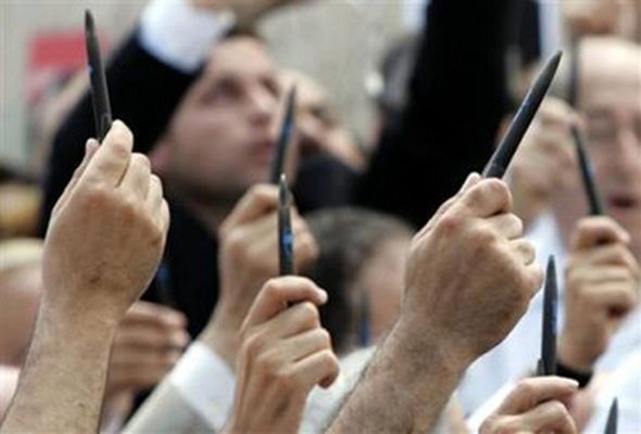 Jurnalistin sorğusunu cavabsız qoyanların cəzası ağır olacaq