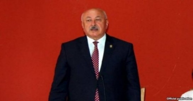 İcra başçısının köməkçisi intihar etdi -  FOTO 