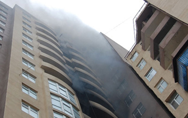 Çoxmənzilli binada güclü yanğın -  15 nəfər təxliyyə olundu