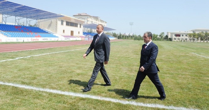 İcra başçısının prezidentə ‘analoqsuz’ deyə göstərdiyi stadion 1 ilə çökdü –  FOTOFAKT