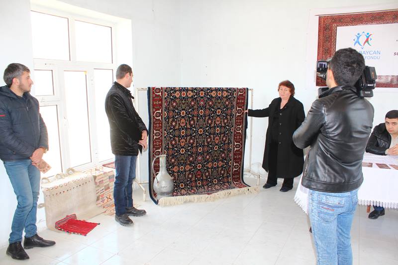 “Milli mədəni irsimiz olan xalçaçılıq sənətinin qorunması” davam edir