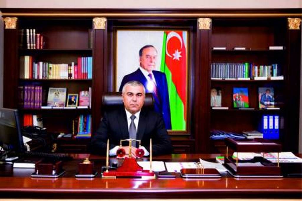 Gədəbəyin icra başçısı devalvasiyadan sonra ölkəni tərk etdi - Montoneqroya getdi