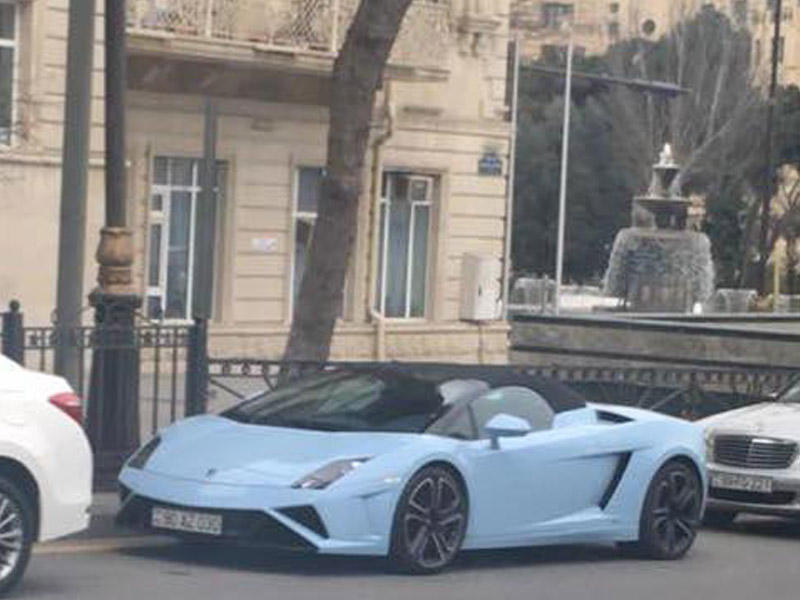 Bakıda peyda olan Lamborghini Gallardo kimindir? -  FOTO- VİDEO