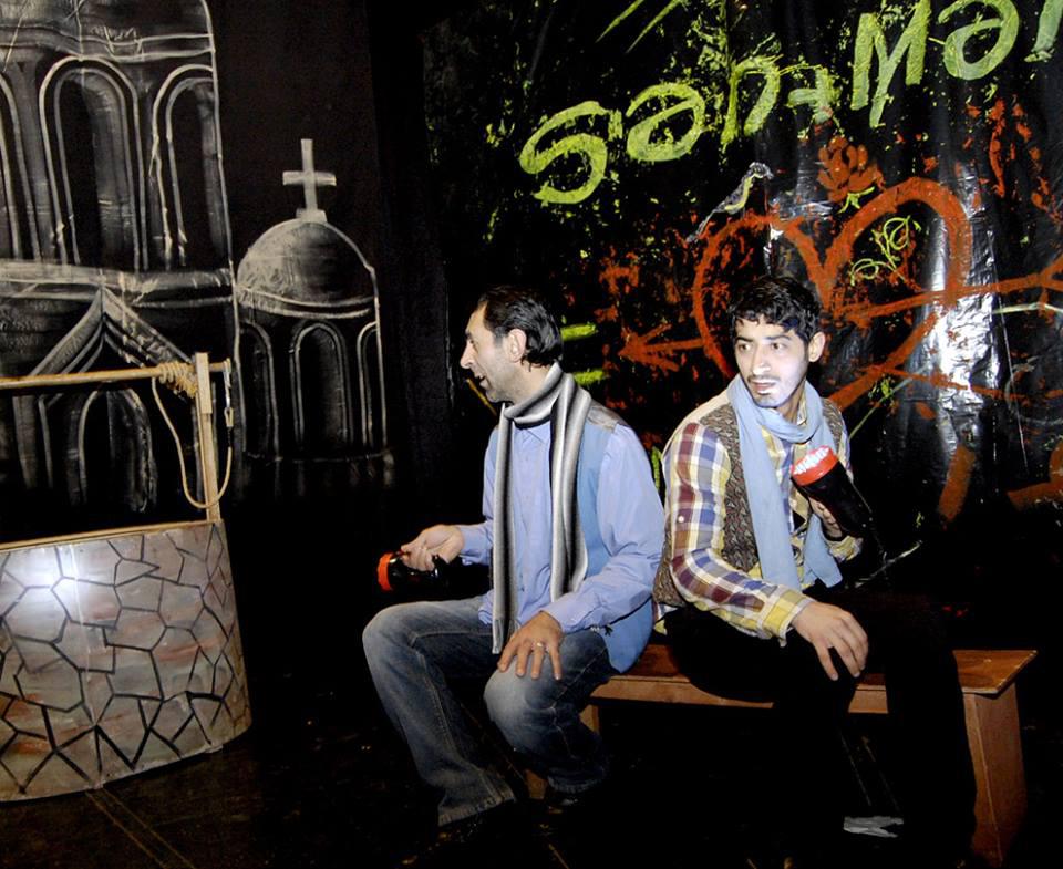 Azərbaycanda aktyor özünü teatrın tualetində asdı