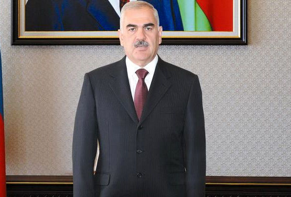 Vasif Talıbov daha bir məmuru işdən çıxartdı