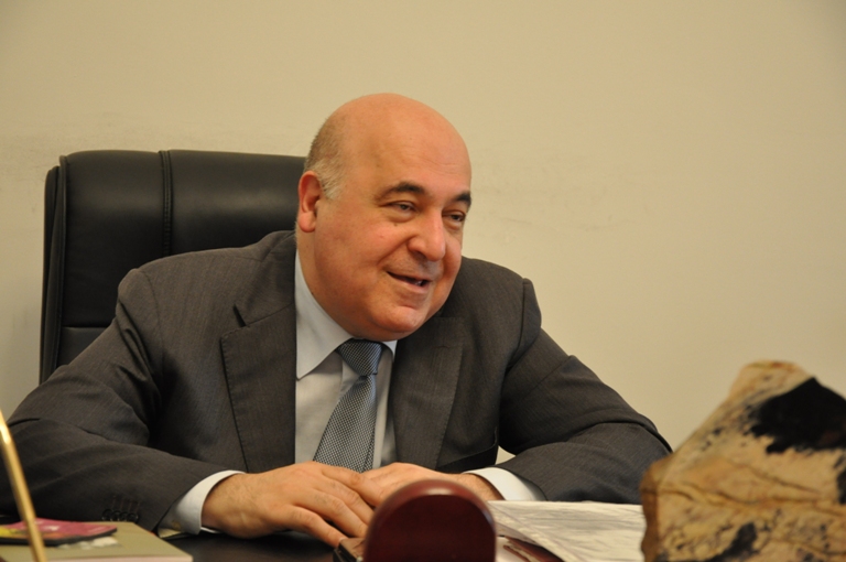 ‘4 uşaq atasını müdafiə edə bilmirəmsə, kimə lazımam?’ -  Çingiz Abdullayev 