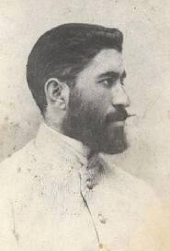Azərbaycan Xalq Cümhuriyyətinin ilk hərbi naziri Xosrov Paşa bəy oğlu Sultanovun məzarı tapıldı - FOTOLAR